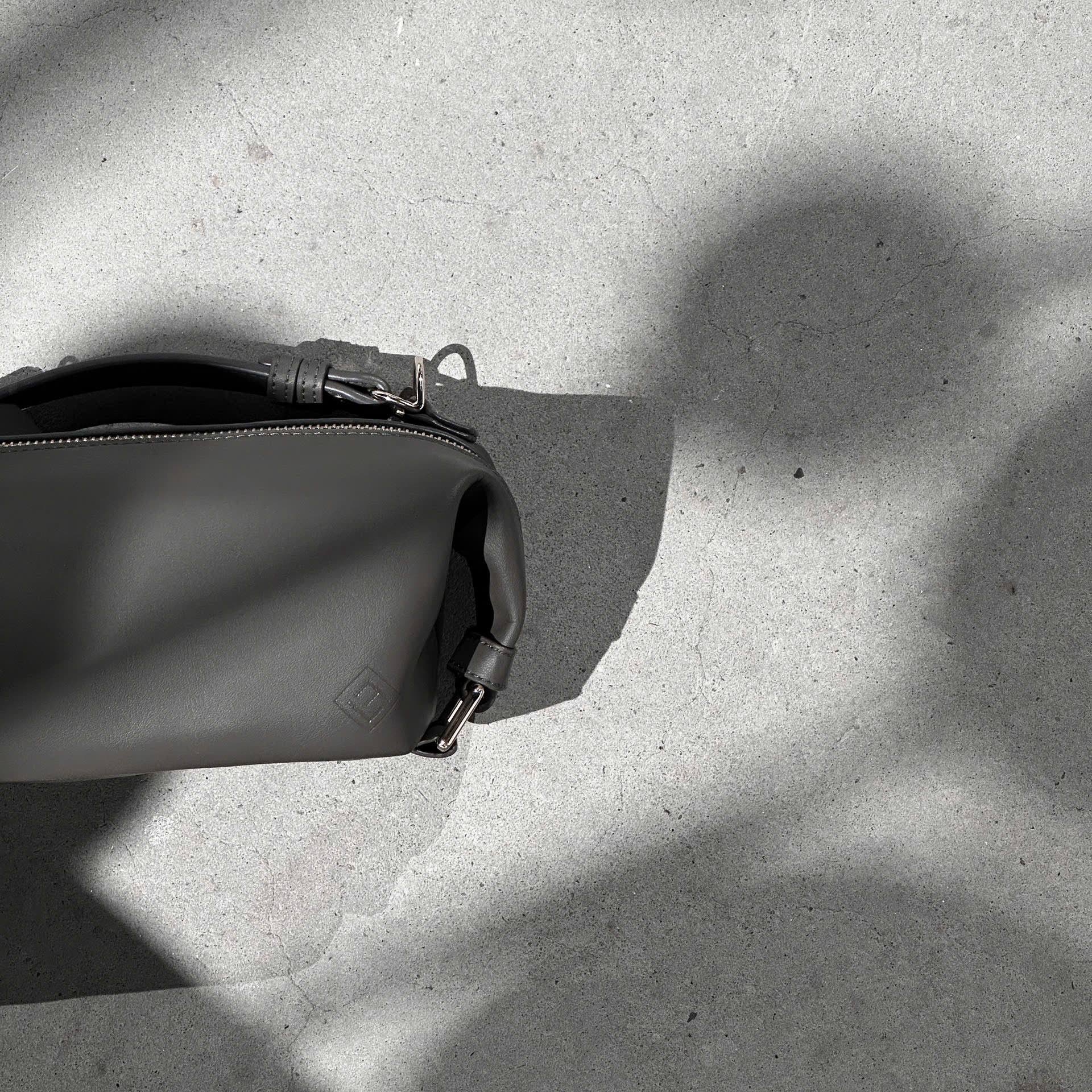 [L’FEMME] Jowe Bag - Charcoal grey / สายสะพายข้างสำหรับกระเป๋า Tulipe — 4