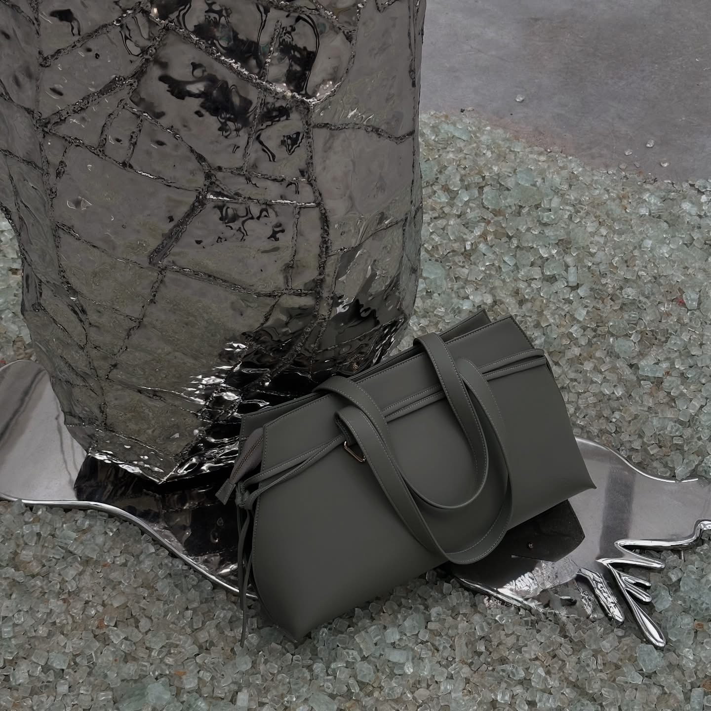 [L’FEMME] Knot Tote Bag — Light Grey / สีเทาอ่อน