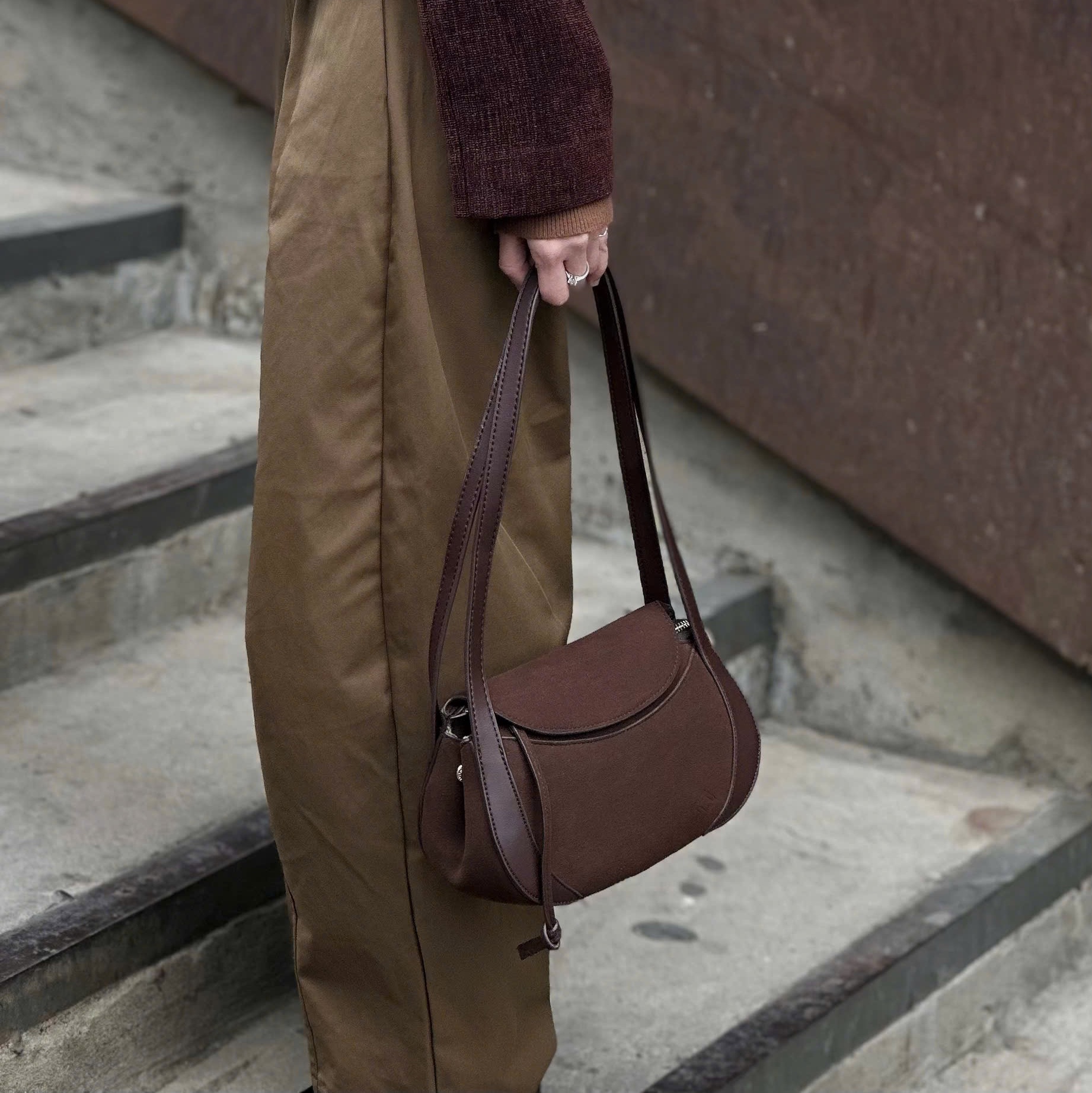 [L’FEMME] Notch Bag — Brown / สีน้ำตาล — 3