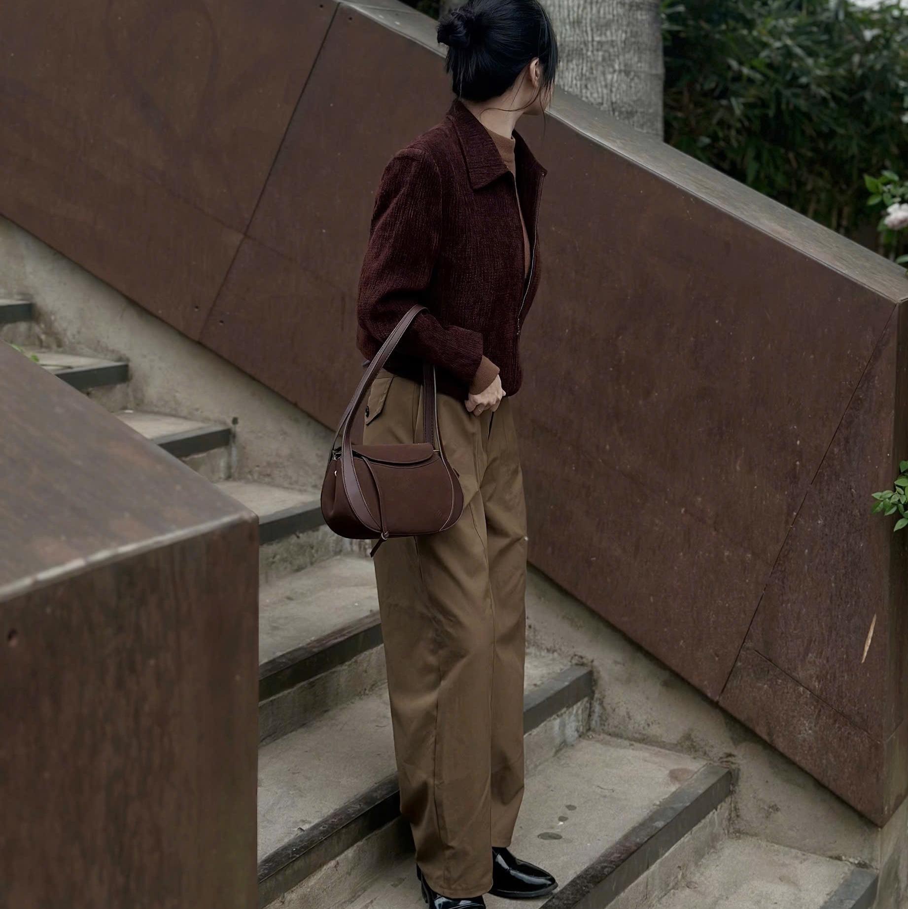 [L’FEMME] Notch Bag — Brown / สีน้ำตาล — 2