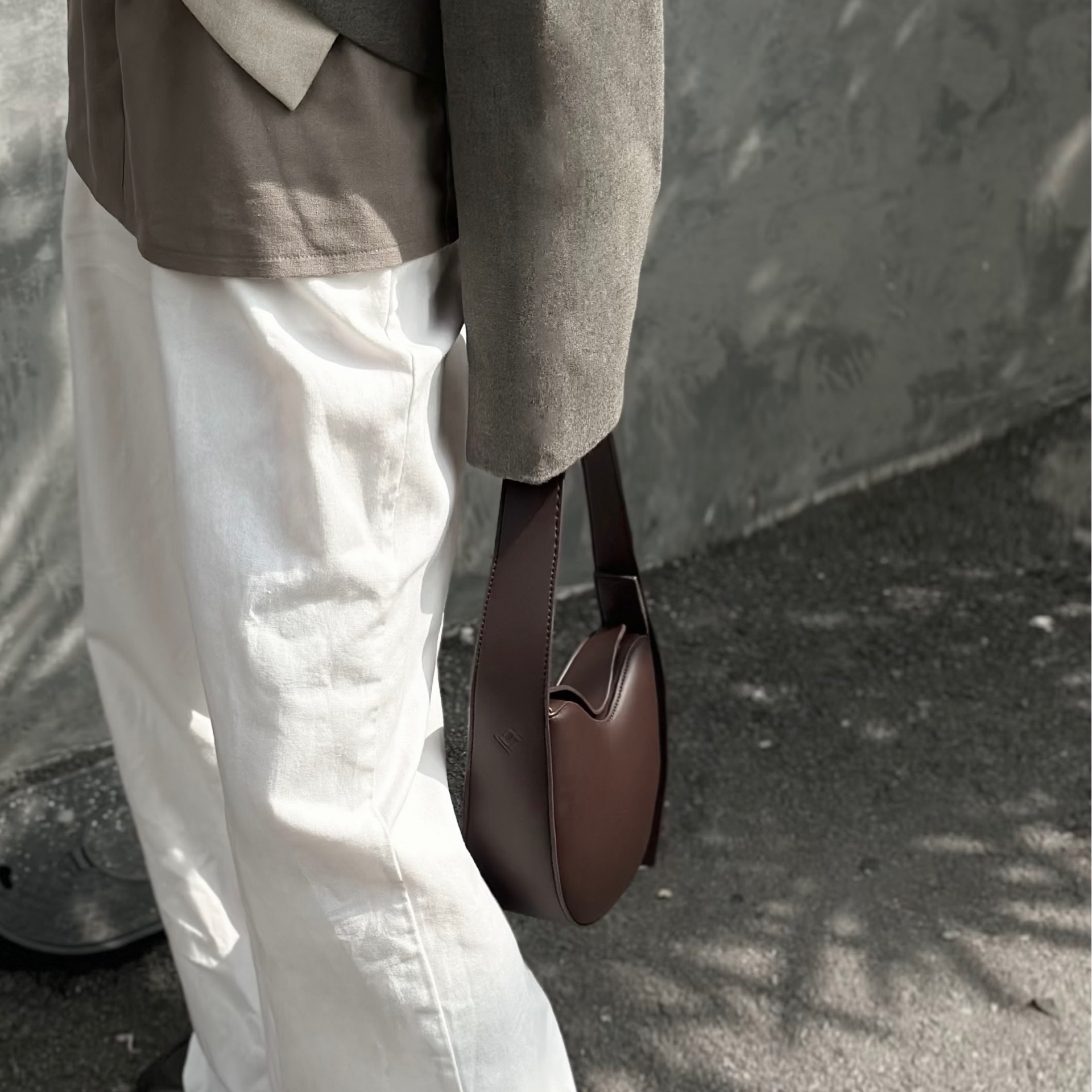 [L’FEMME] Tulipe Bag — Wine Brown / สีน้ำตาลไวน์ — 4
