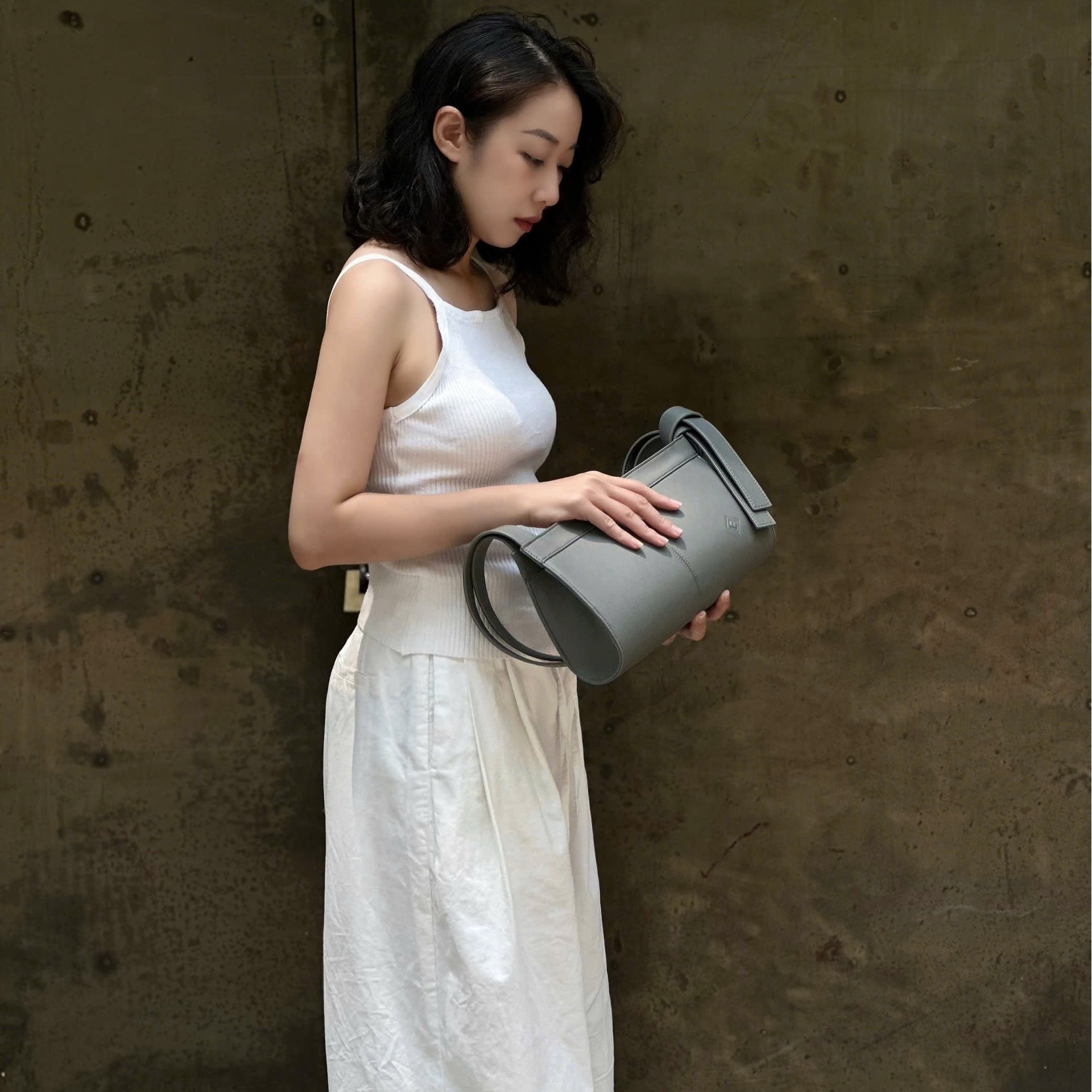 [L’FEMME] Noue Bag — Ocean Grey / สีเทาโอเชียน — 3