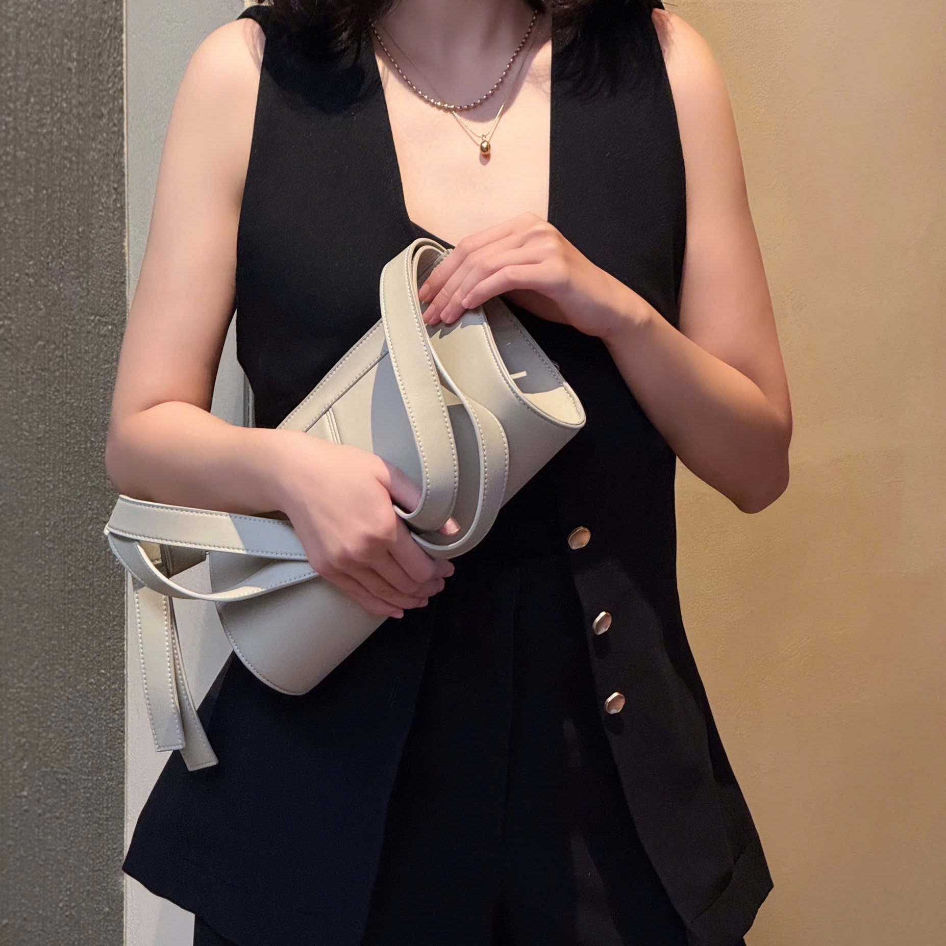 [L’FEMME] Noue Bag — Sand Beige / สีเบจทราย — 4