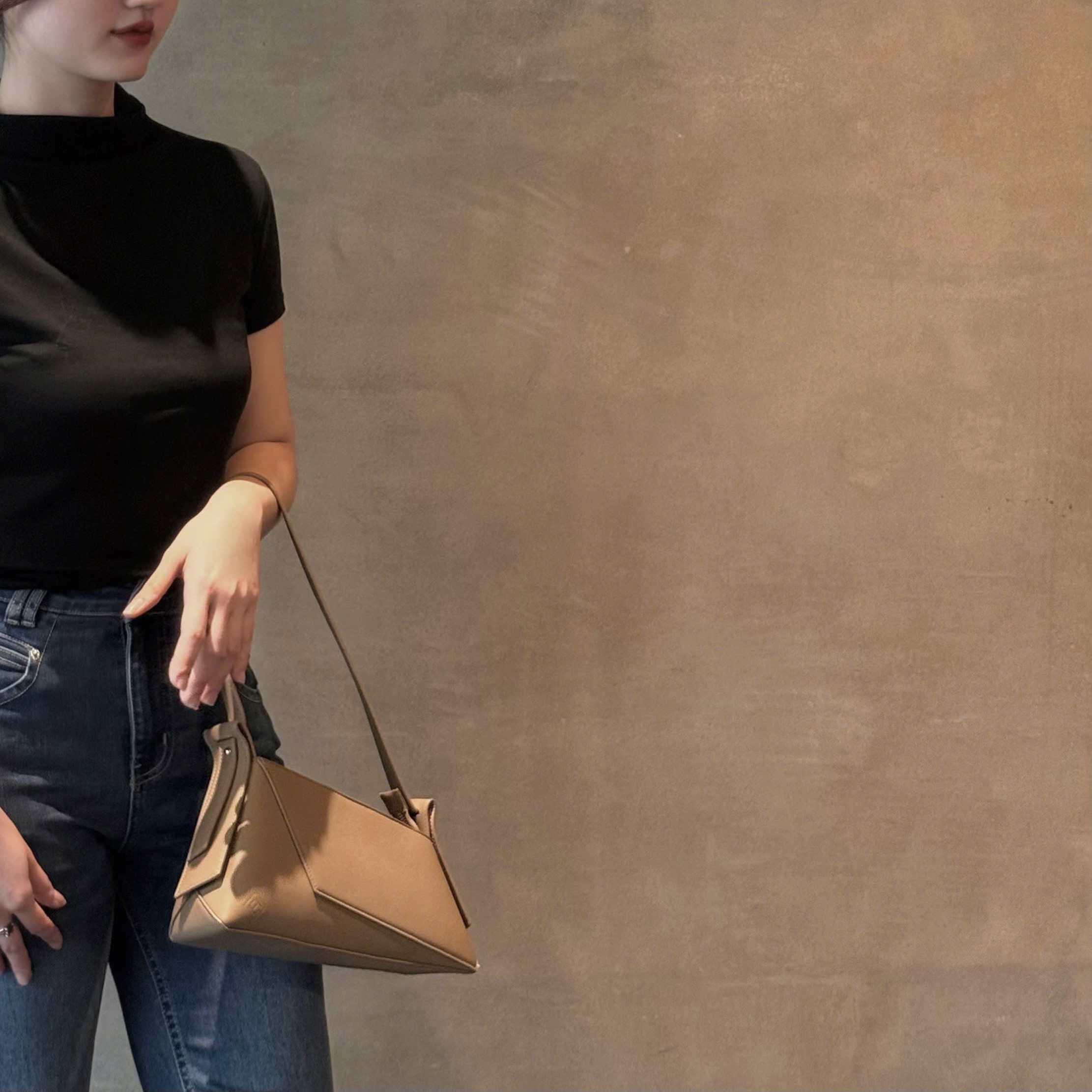 [L’FEMME] Clivé Bag — Chocolate Brown / สีน้ำตาลช็อกโกแลต — 4