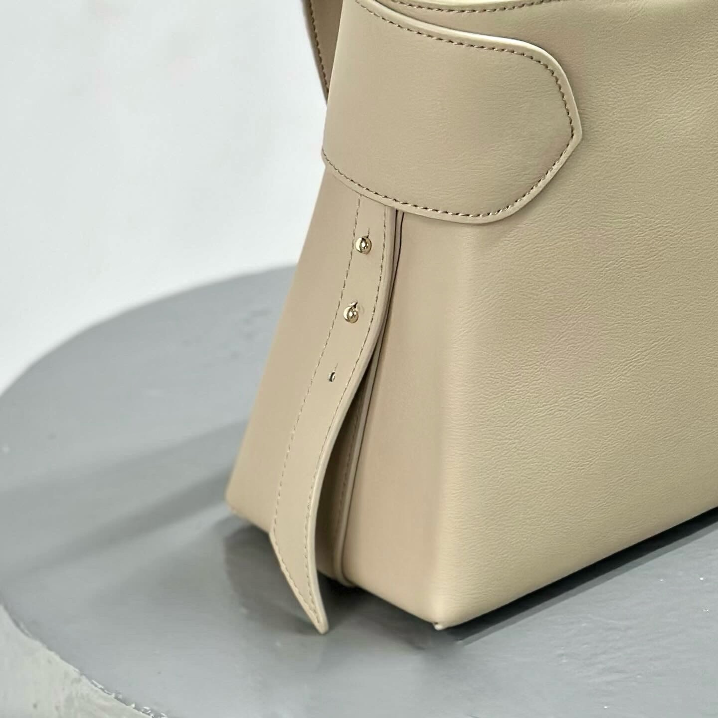 [L’FEMME] Ciin Bag — Light Beige / สีเบจอ่อน — 4
