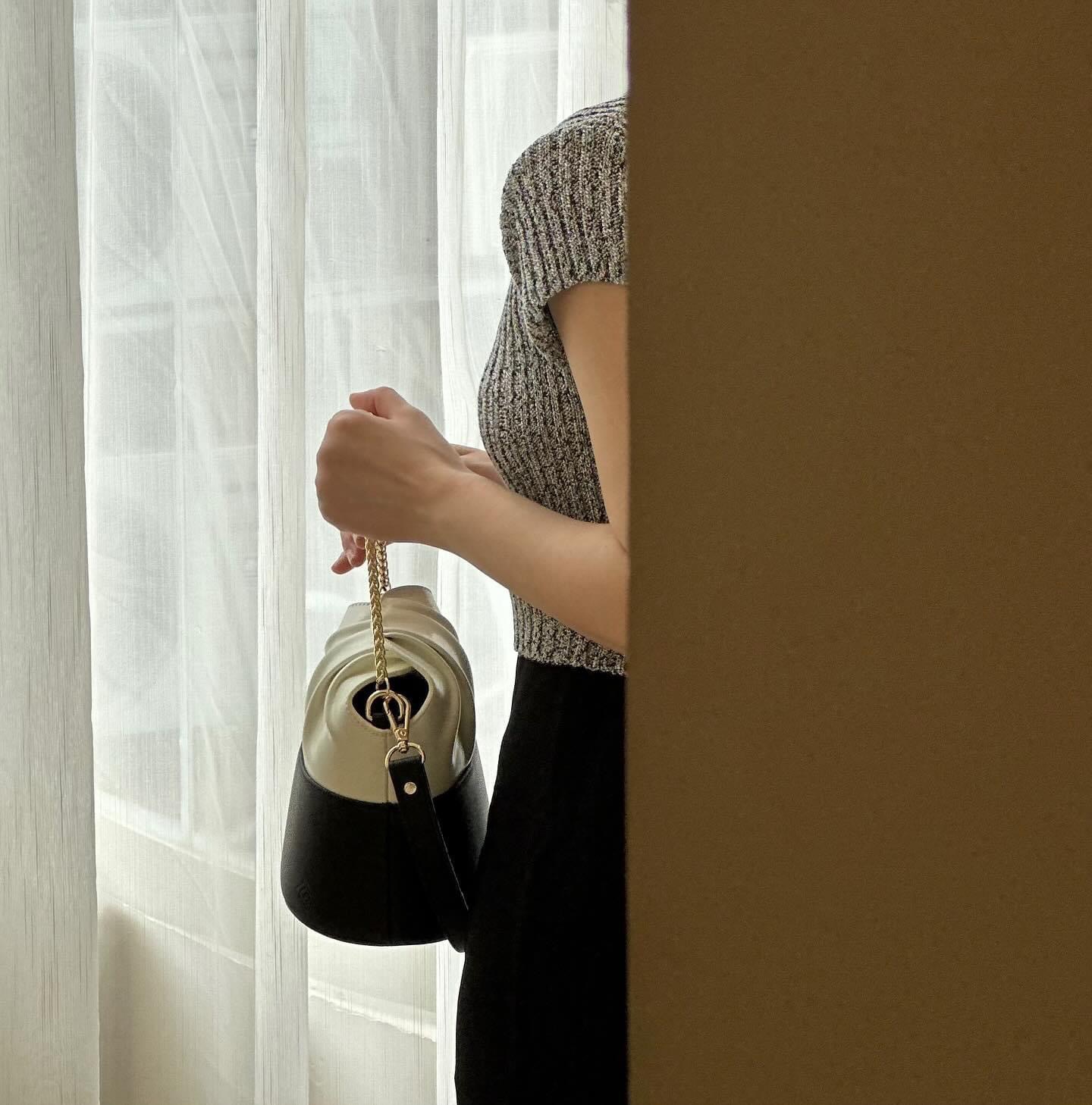 [L’FEMME] MiDang Bag — Black and Cream / สีดำและครีม — 2
