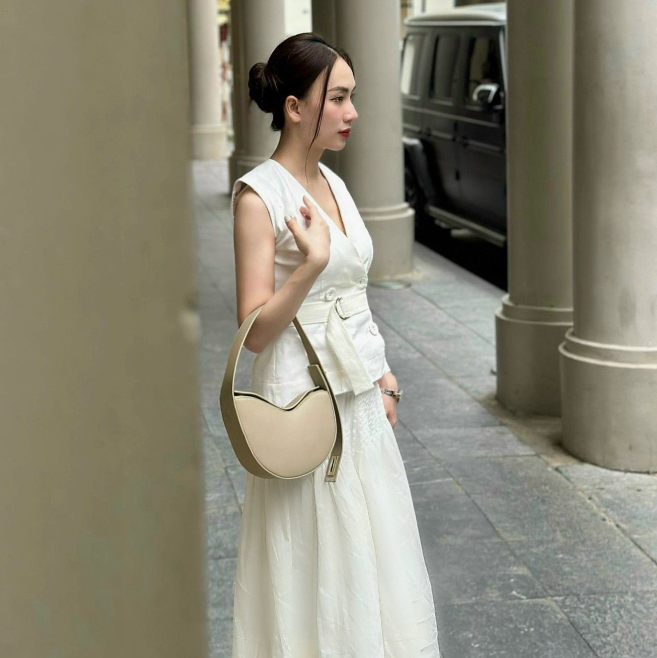 [L’FEMME] Tulipe Bag — Beige / สีเบจ — 4