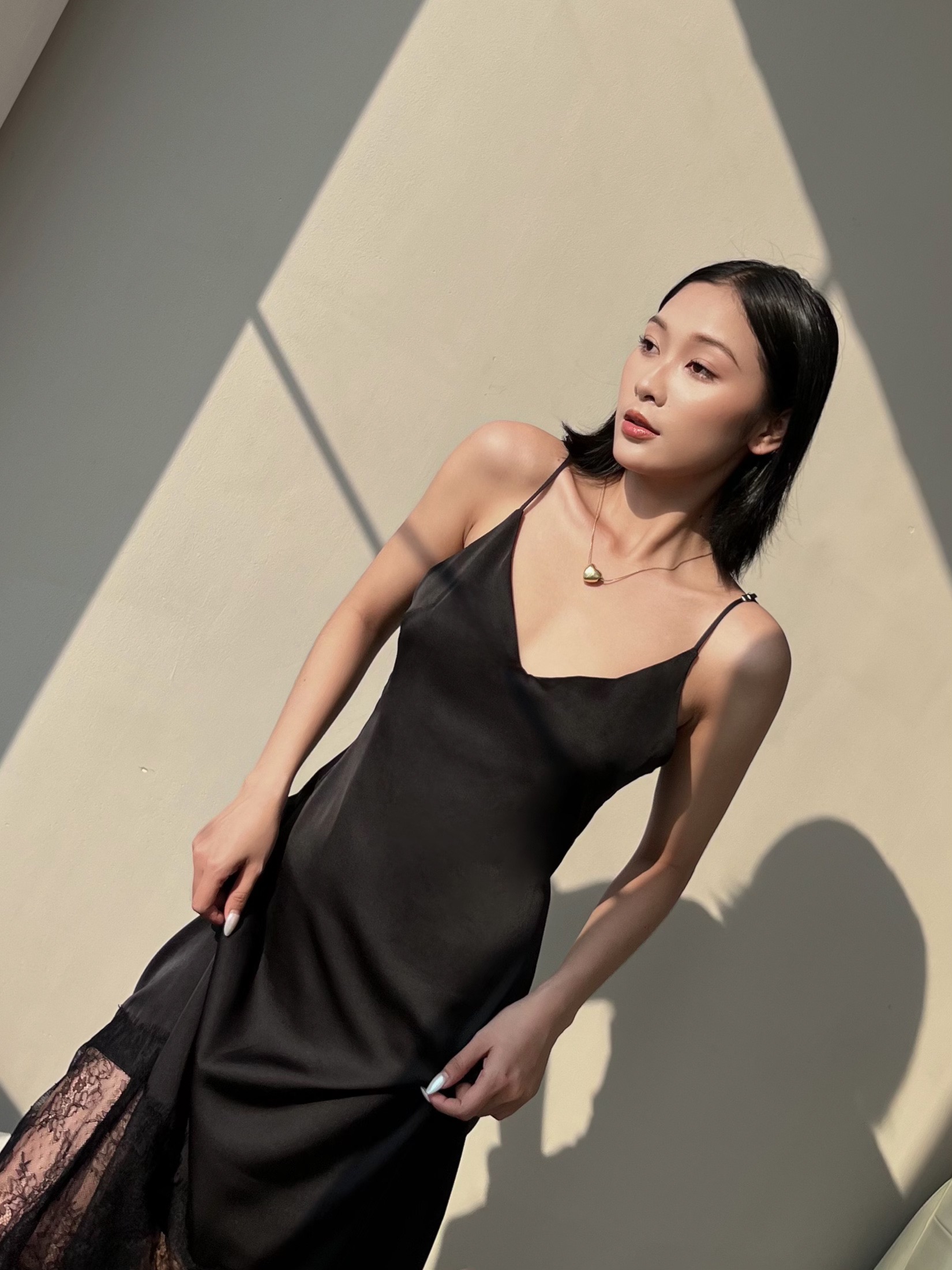[NightBloom] Amour Dress เดรสซาตินหลังเปิด — 2