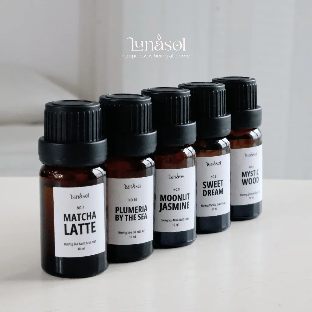 Lunasora น้ำมันหอมระเหยผสมกลิ่นธรรมชาติ 10 มล. คอลเลกชันกลิ่นดีไซน์ 15 กลิ่น