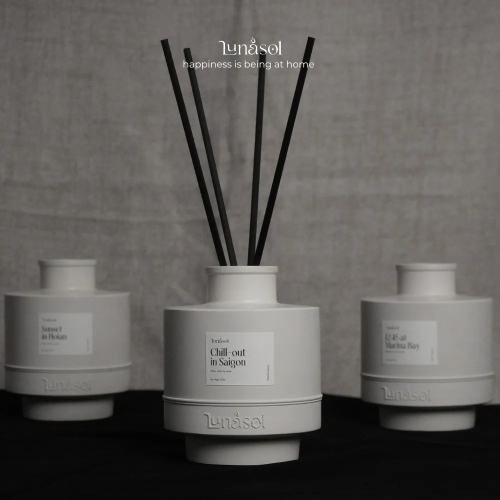 Lunasora ก้านไม้หอมปรับอากาศ Chill-out in Saigon ขวดซีเมนต์/แก้ว เลือกขนาดได้ — 2