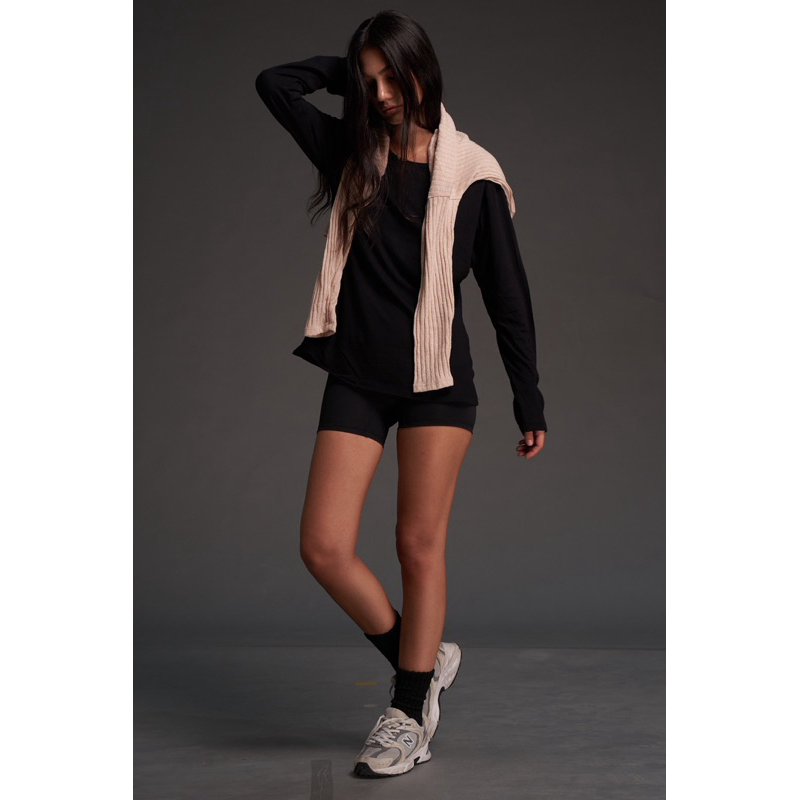 Lady Block เสื้อยืดแขนยาว Rio Top ทรงสปอร์ตหลวม ผ้าคอตตอนยืดเบา ใส่โยคะ ยิม — 5