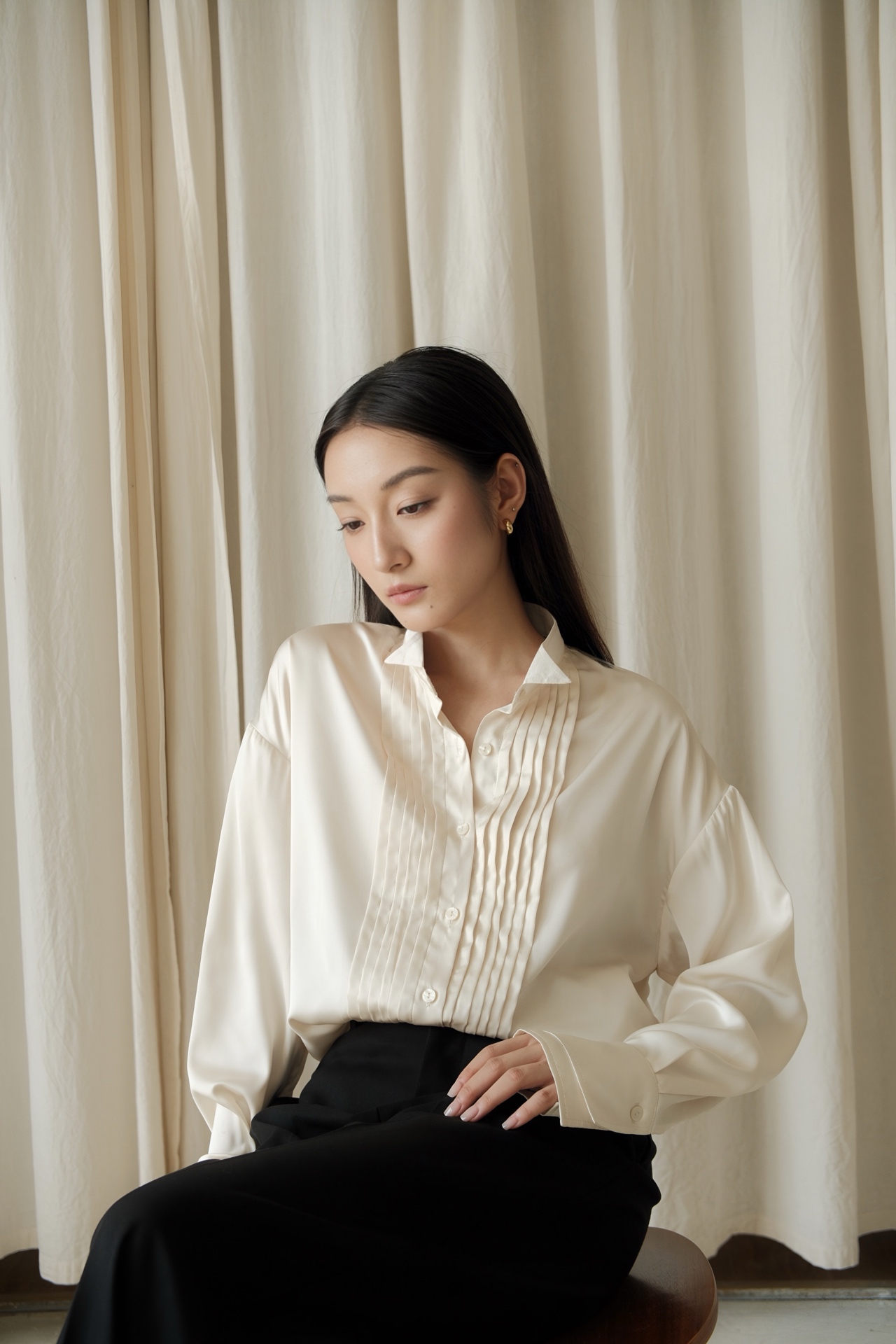 Pintucked Silk Shirt — เสื้อเชิ้ตผ้าไหมจับจีบพินทัค สีงาช้าง