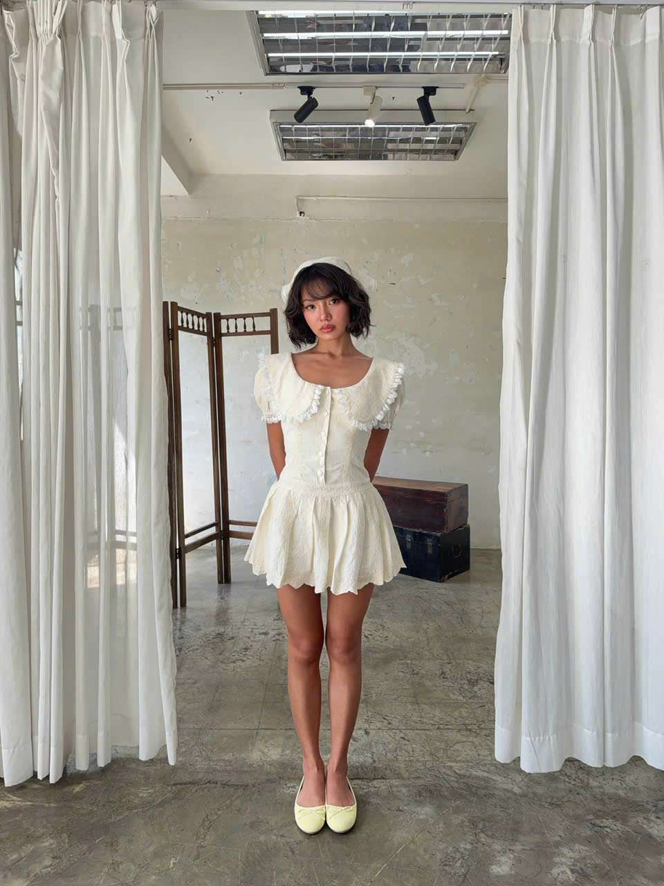 Mini Dress — เดรสทรงบานสั้น แถมที่คาดผม — 4