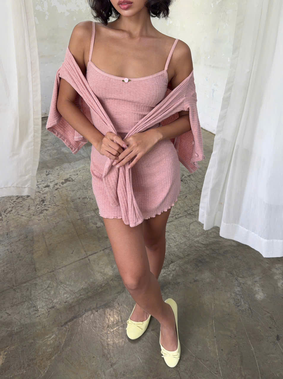 Honey Set Pink — เดรสรัดรูปพร้อมเสื้อคลุม สีชมพู — 3