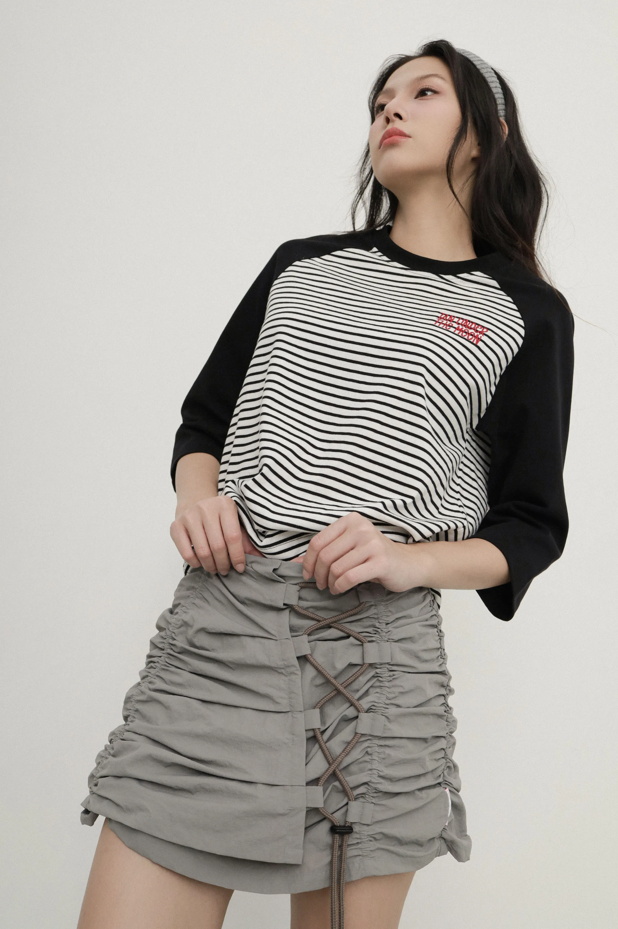 Raglan Stripe Tee — เสื้อแขนราแกลนลายทางขาวดำ — 5