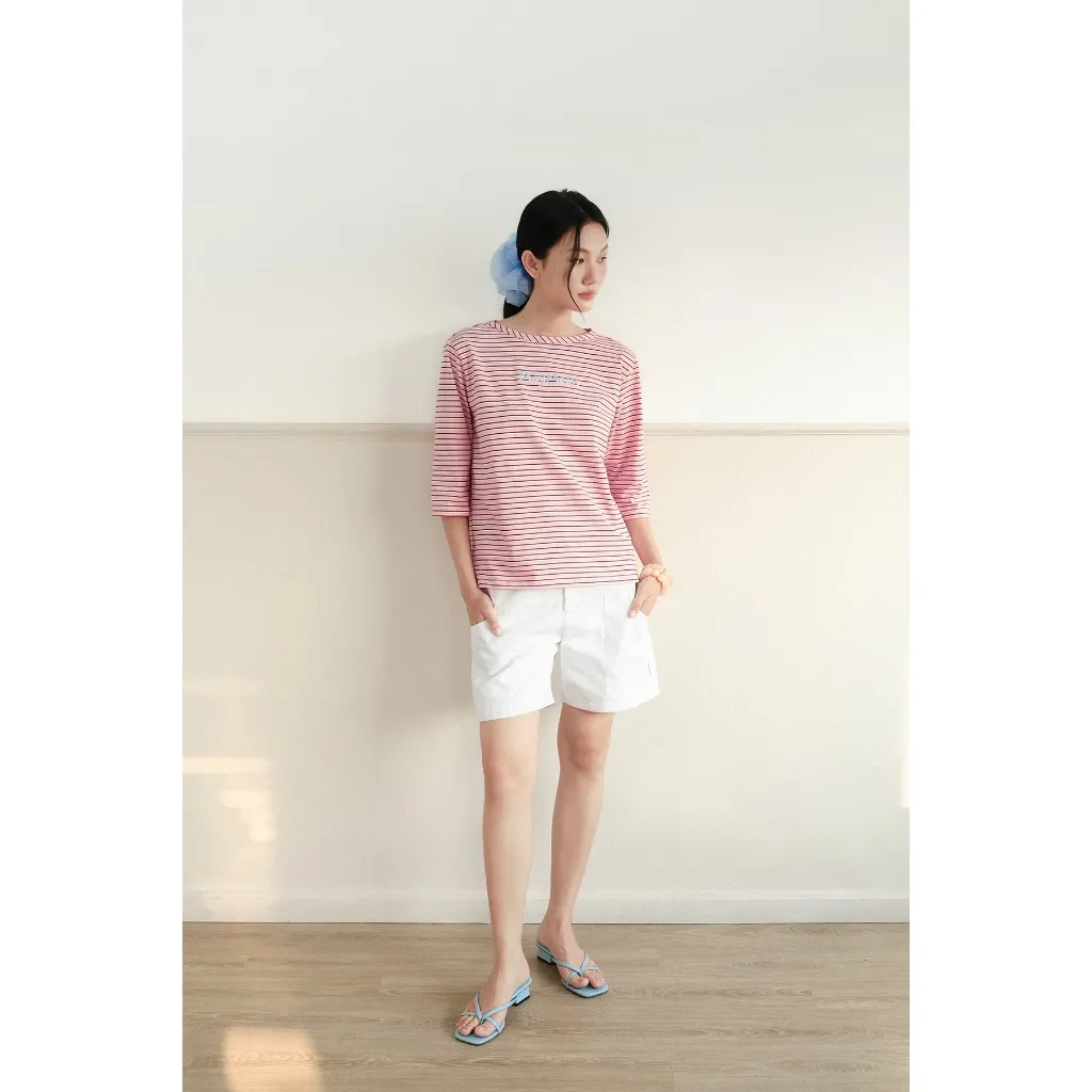 Maymoon Stripe Tee — เสื้อยืดลายขวางแขนสามส่วนปักลาย