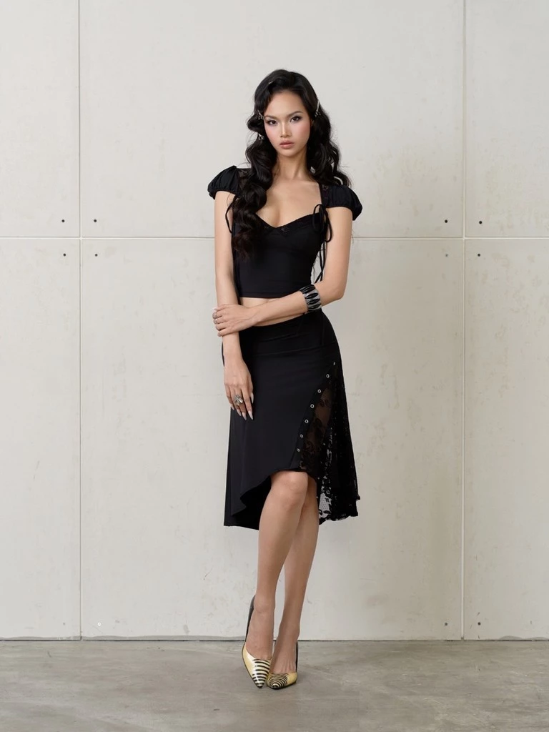 Maven Set — เซตเสื้อแขนระบายกับกระโปรงหางปลา แต่งลูกไม้ — 4