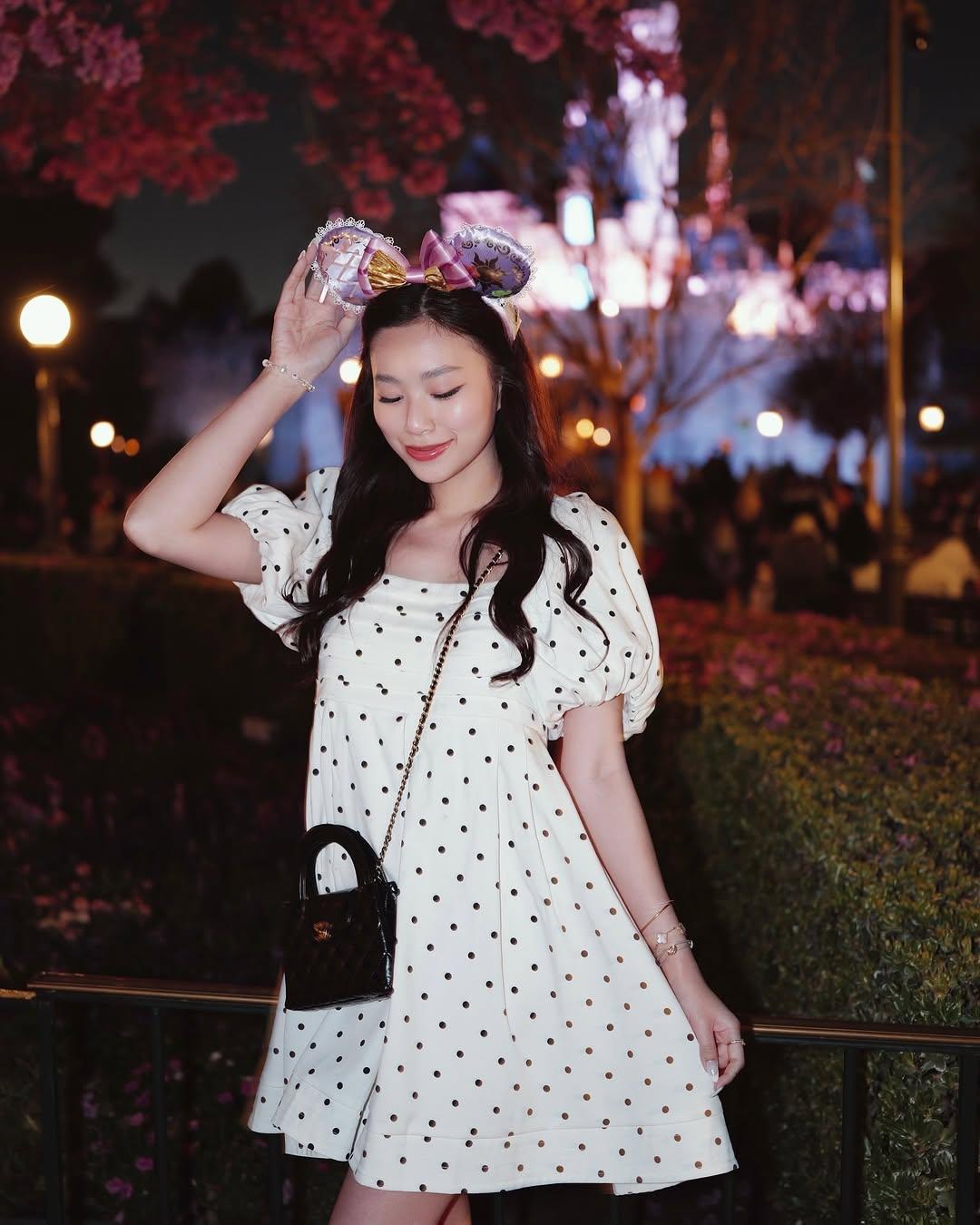 Polka Dot Mini Dress — เดรสสั้นเบบี้ดอลล์ลายจุด แขนพอง — 2