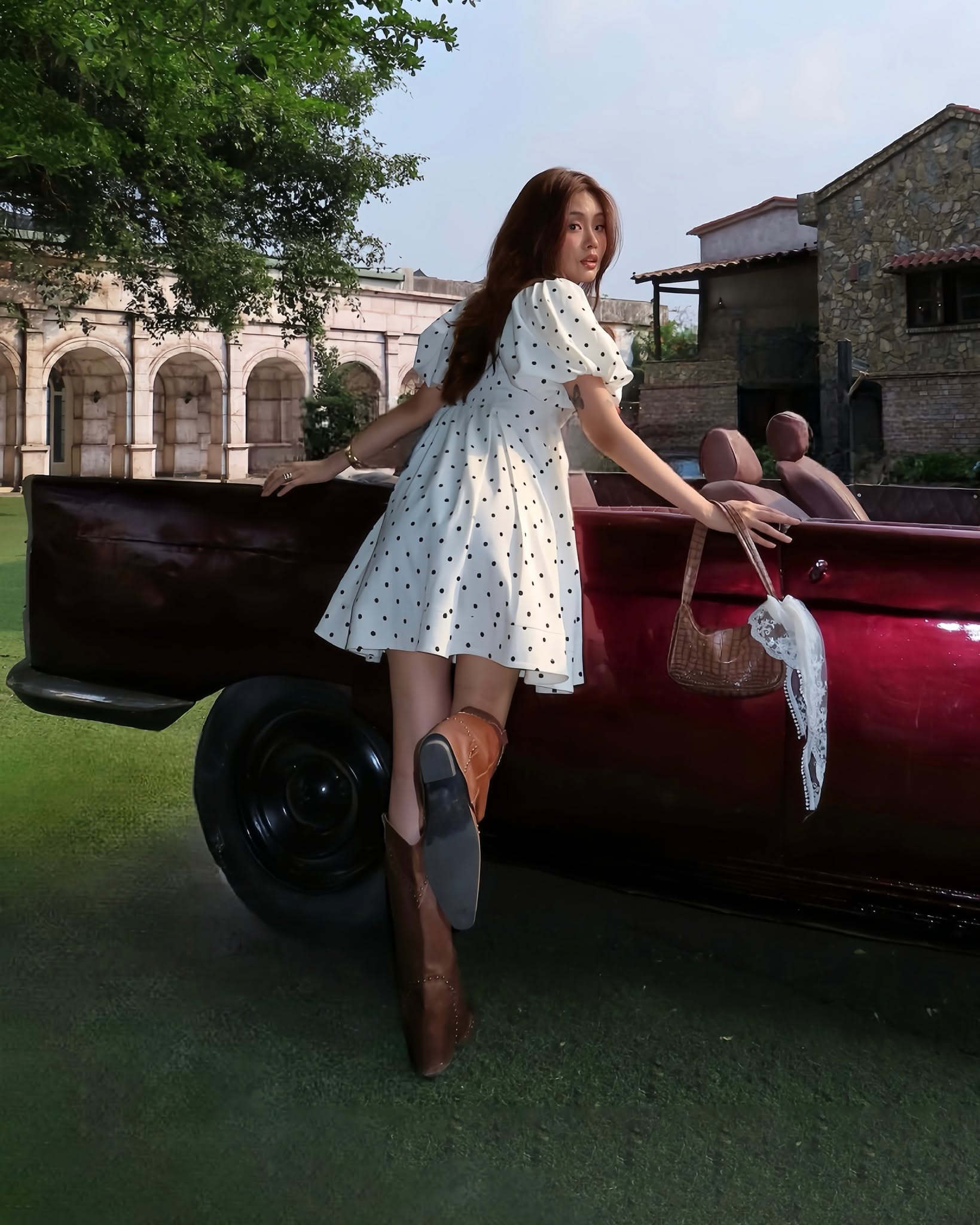 Polka Dot Mini Dress — เดรสสั้นเบบี้ดอลล์ลายจุด แขนพอง — 3
