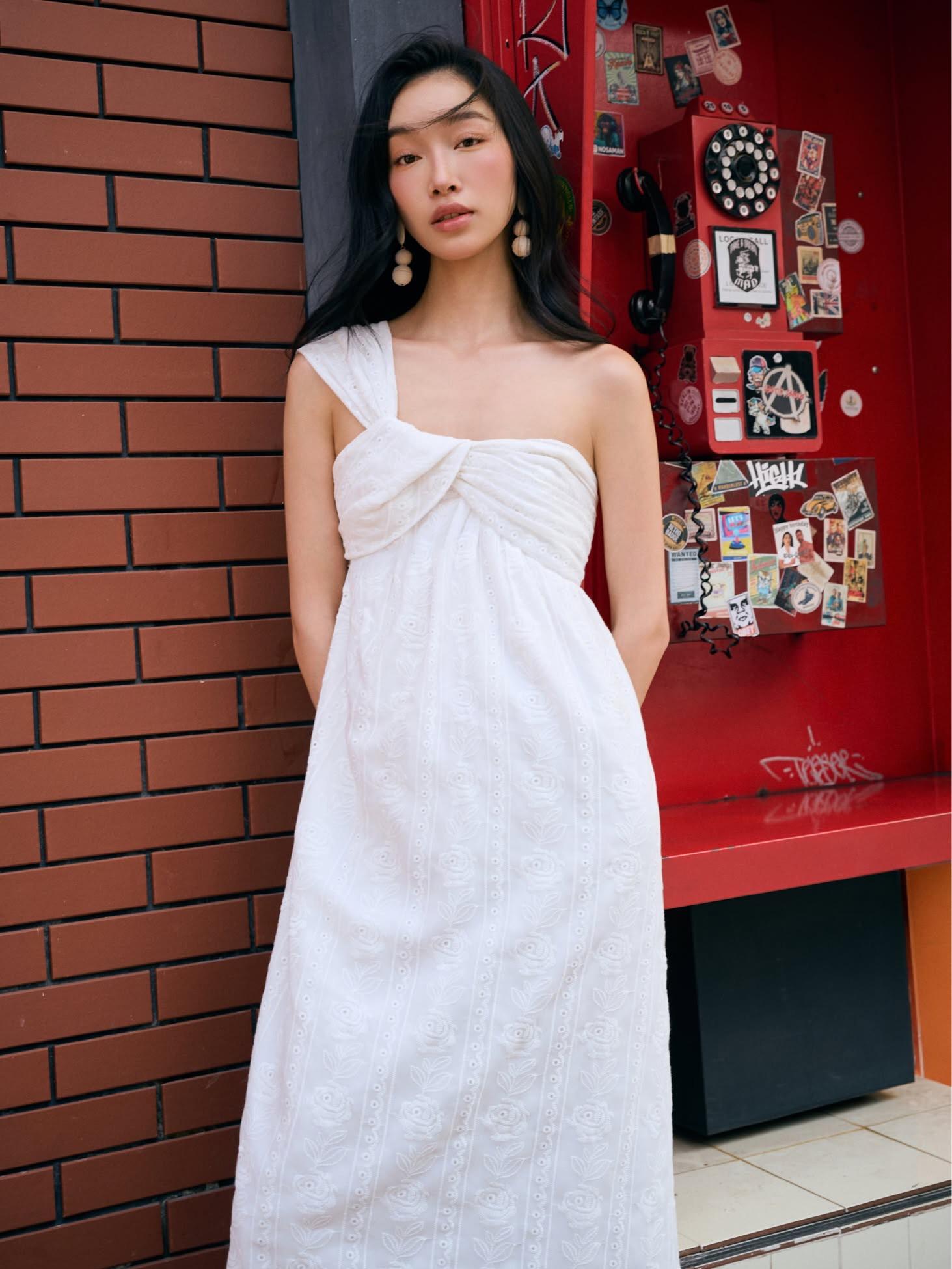 Floral Embroidered One Shoulder Dress — เดรสมิดิเปิดไหล่เดียว ปักดอกไม้ — 8