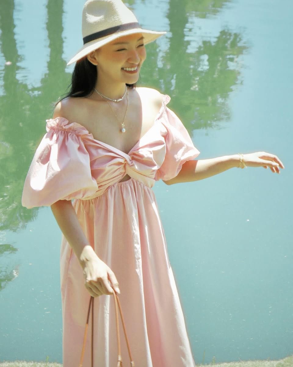 Twist Detail Cotton Midi Dress — เดรสมิดิแขนพองคอวีบิดอก ผ้าคอตตอน — 5