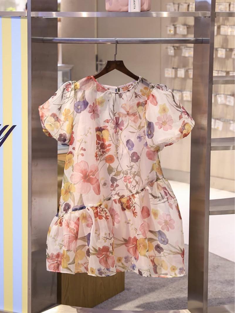 Botanical Organza Mini Dress — เดรสสั้นผ้าออร์แกนซ่าลายดอกไม้ แถมซับในผ้าซาติน — 3