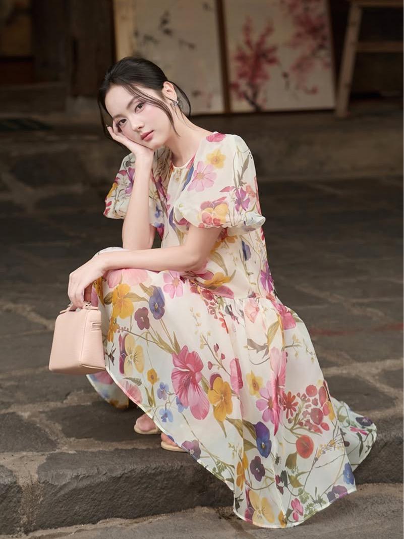 Botanical Organza Mini Dress — เดรสสั้นผ้าออร์แกนซ่าลายดอกไม้ แถมซับในผ้าซาติน — 4