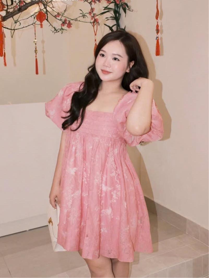 Puff Sleeve Babydoll Mini Dress — เดรสเบบี้ดอลล์แขนพองจับจีบ ลายดอกไม้ — 3