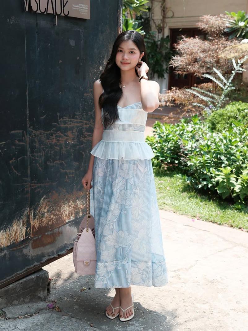Floral Peplum Maxi Dress — เดรสแม็กซี่สายเดี่ยวจับจีบลายดอกไม้ ชายระบาย — 7