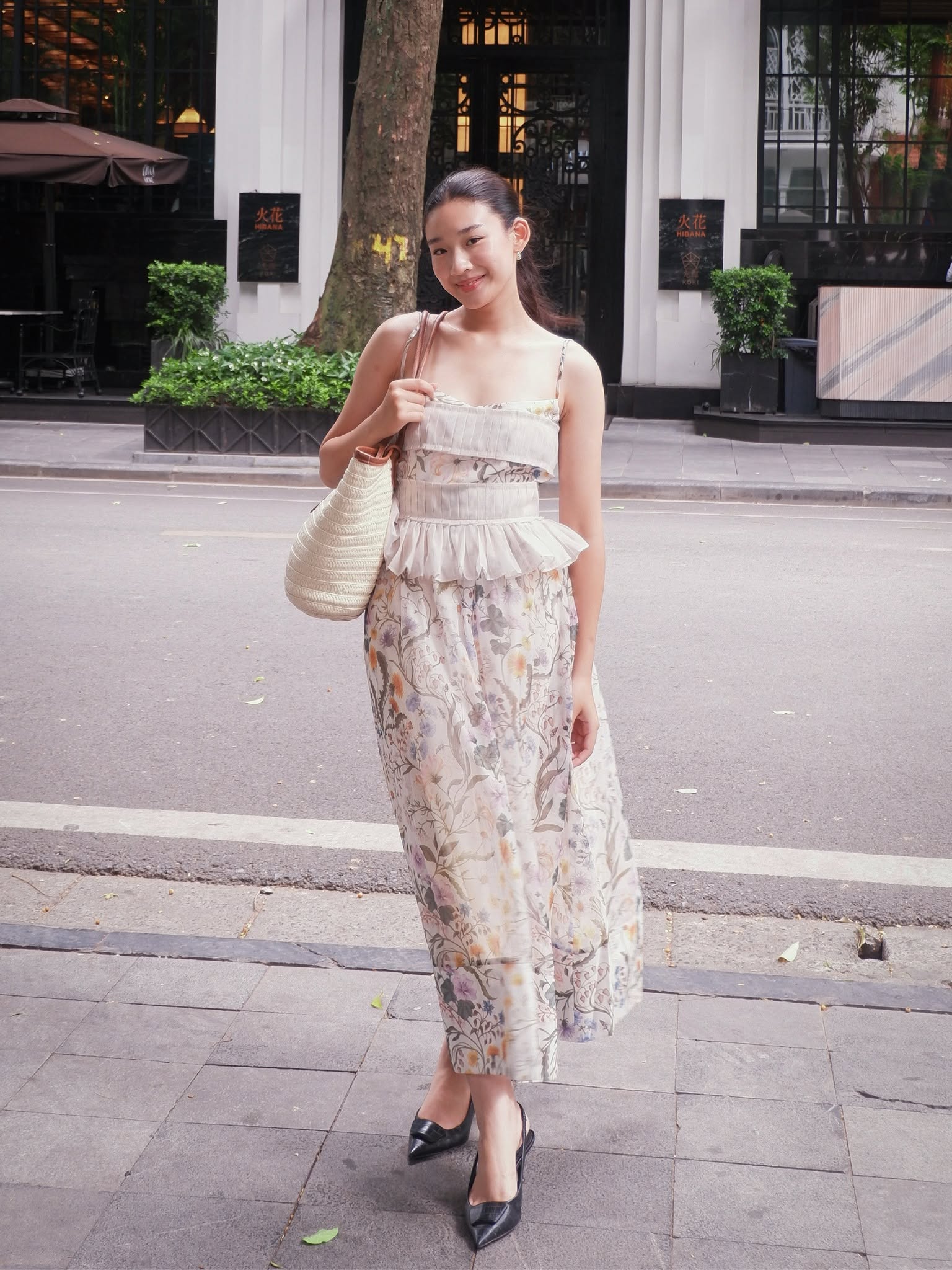 Floral Peplum Maxi Dress — เดรสแม็กซี่สายเดี่ยวจับจีบลายดอกไม้ ชายระบาย — 8