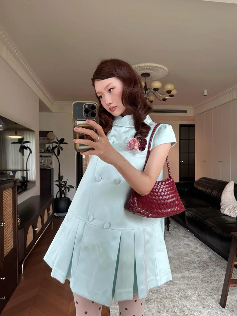 Mint French Dress — เดรสสั้นทรงตรงสีมินต์ สไตล์ฝรั่งเศส
