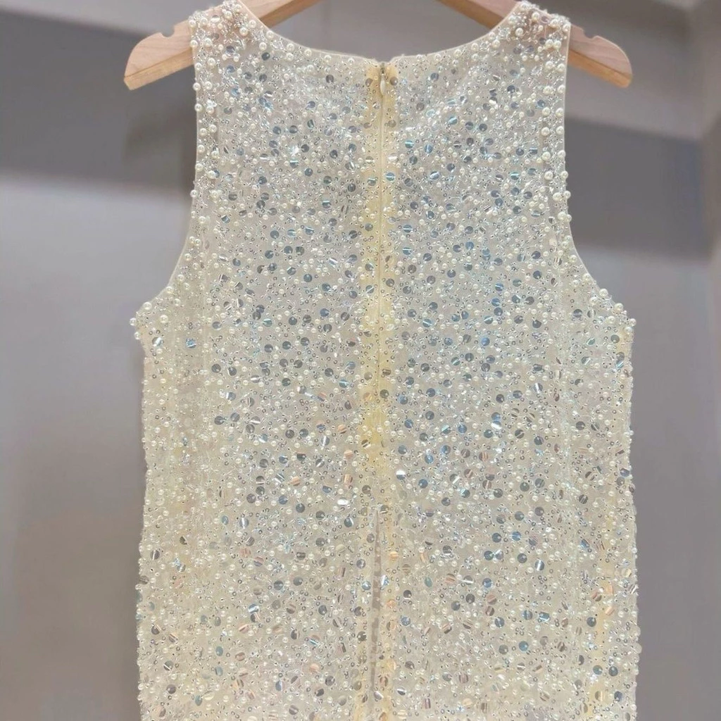 Sequin Button Top — เสื้อกระดุมแต่งเลื่อม หรูหรา — 4
