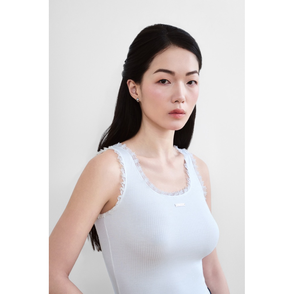 Anna Tank — เสื้อกล้ามเรียบ ทรงสวย — 2