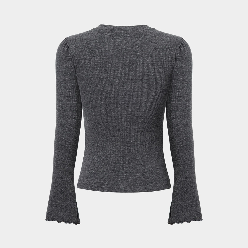 Josie Top — เสื้อแขนยาวแต่งระบายหน้าอก — 4