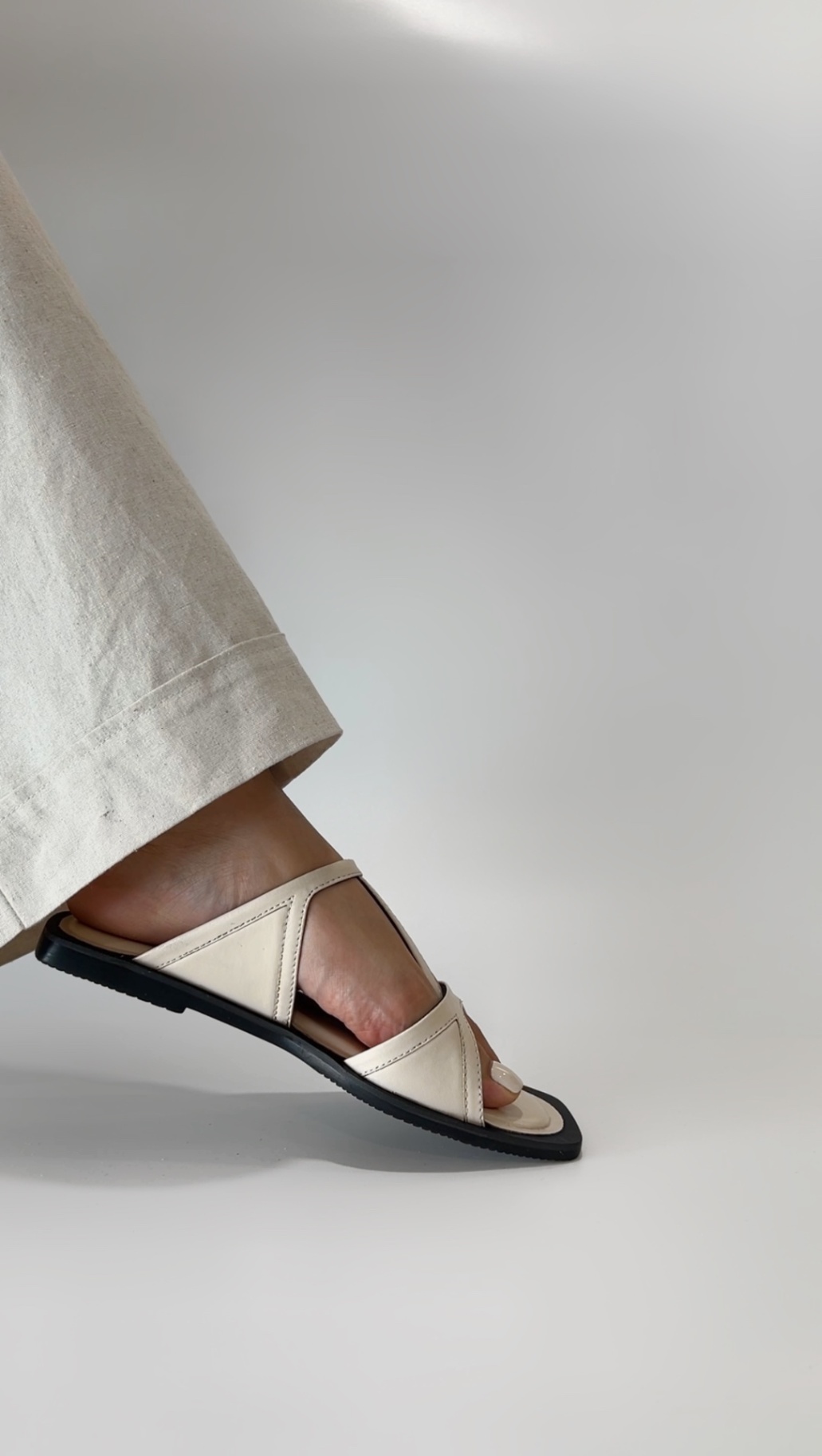 [PÉLE] - DIỀU SANDAL · ล็อตใหม่ — 5